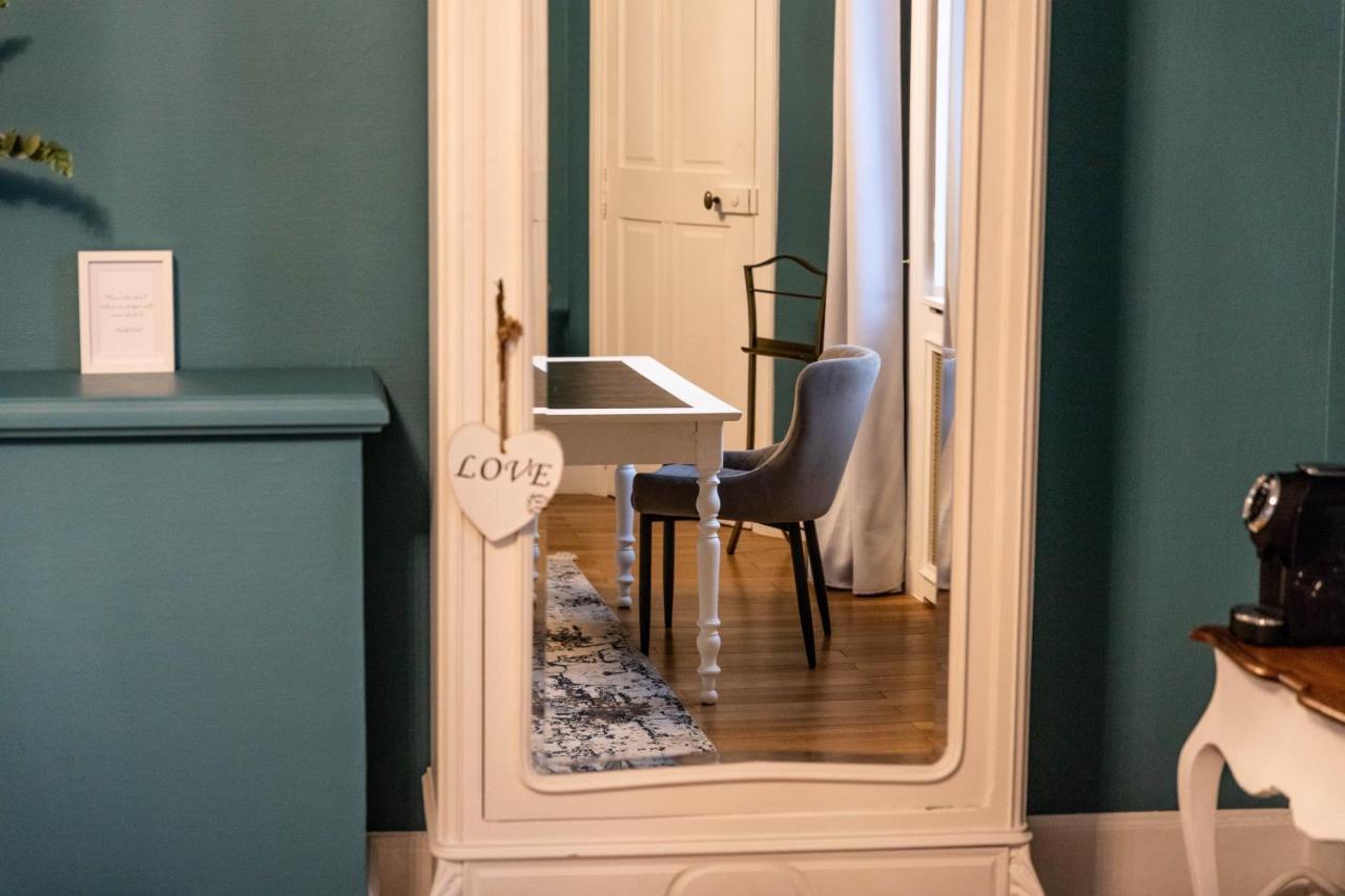 Hotel O Chateau Hayange Экстерьер фото