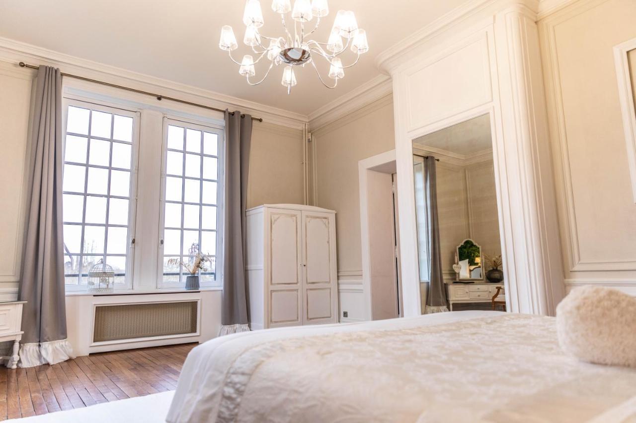 Hotel O Chateau Hayange Экстерьер фото