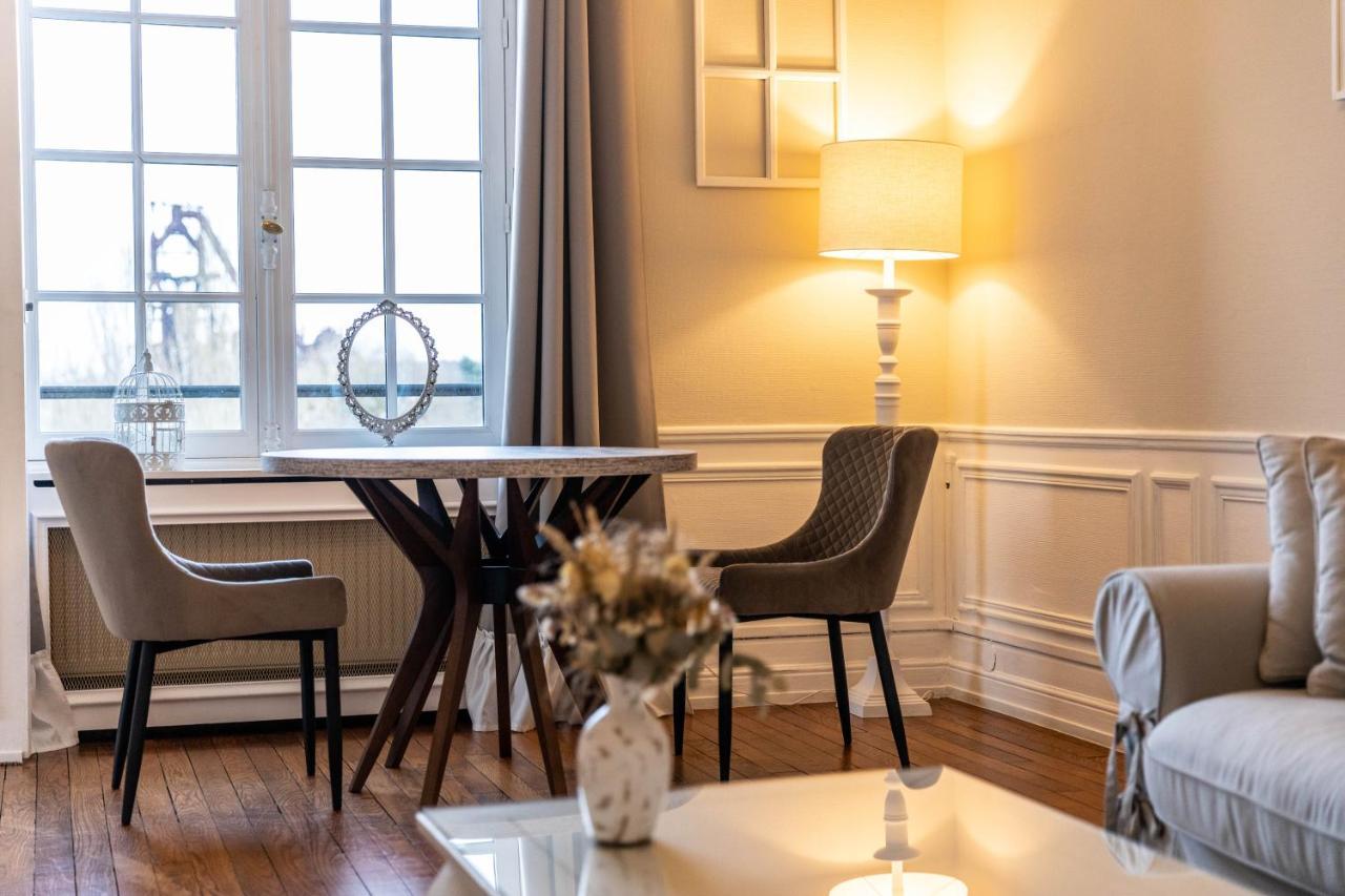 Hotel O Chateau Hayange Экстерьер фото