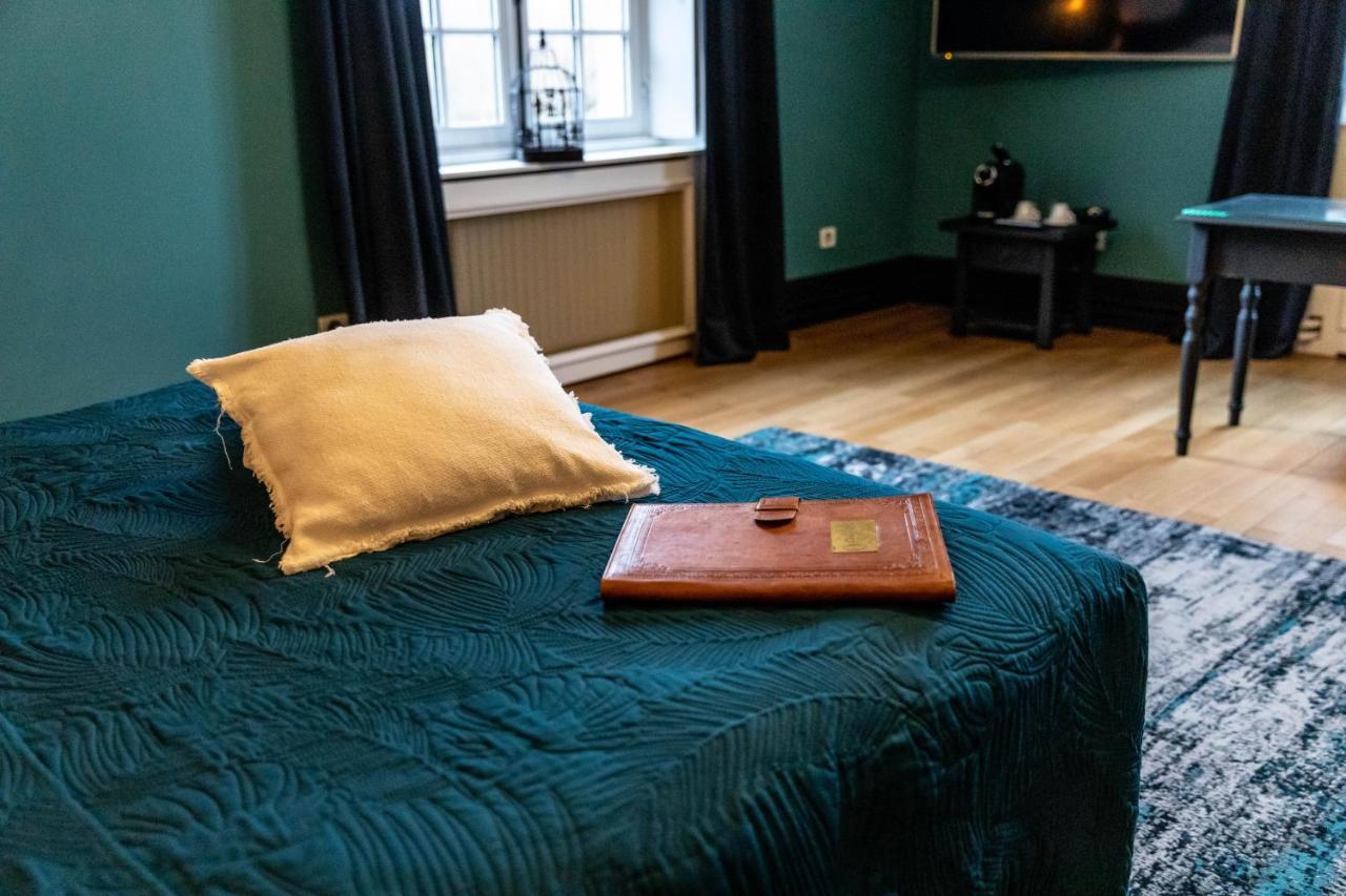 Hotel O Chateau Hayange Экстерьер фото